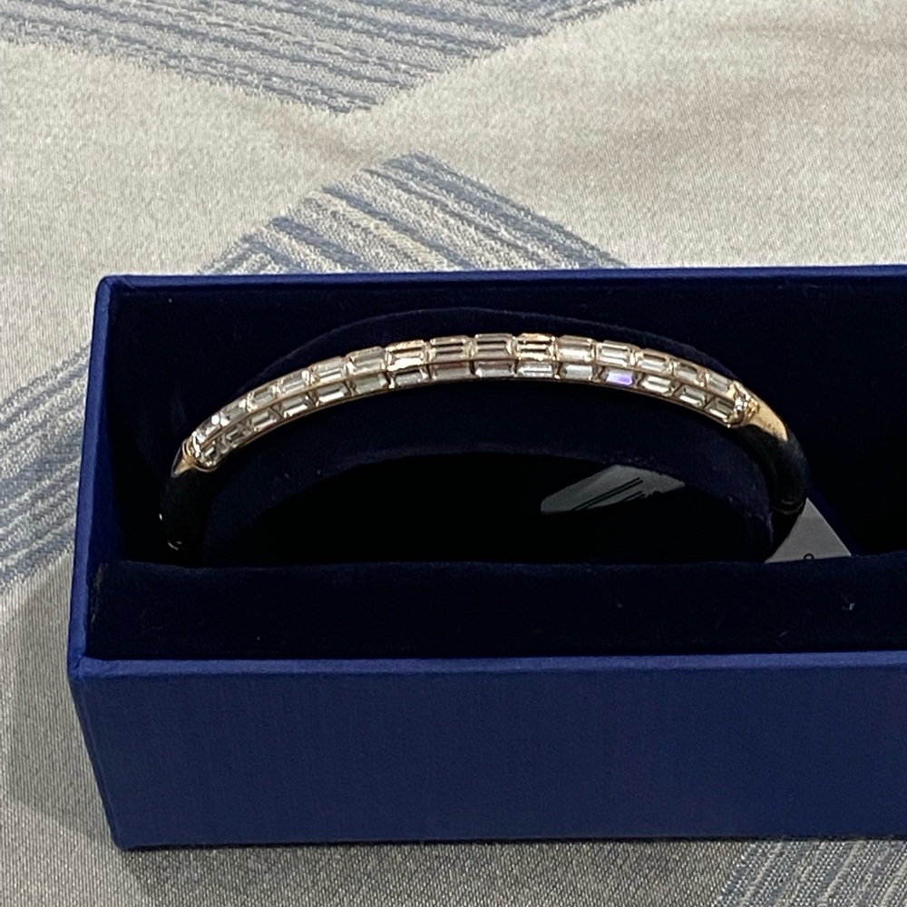 Gold Swarovski Bangle - Picture 3 of 5